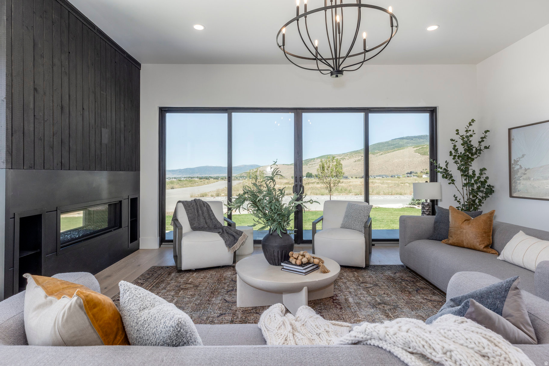 FRONTIER ACRES - Residential