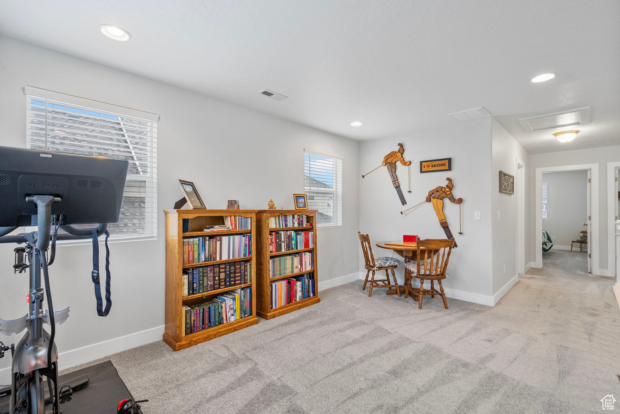 Bluffdale, Utah 84065, United States, 3 Bedrooms Bedrooms, ,3 BathroomsBathrooms,Residential,Active,99611