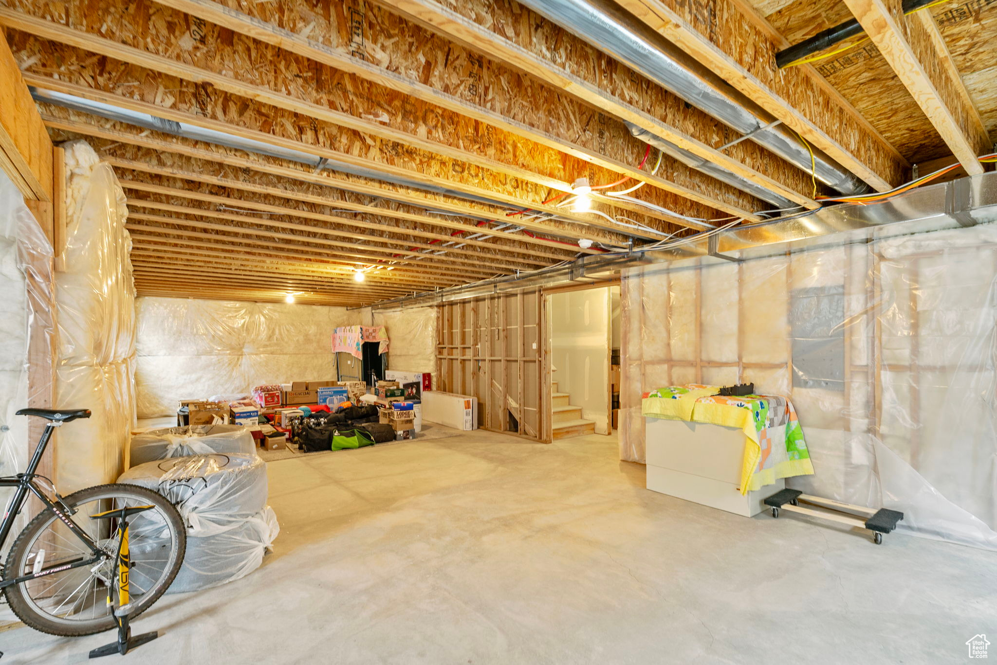 Bluffdale, Utah 84065, United States, 3 Bedrooms Bedrooms, ,3 BathroomsBathrooms,Residential,Active,99611