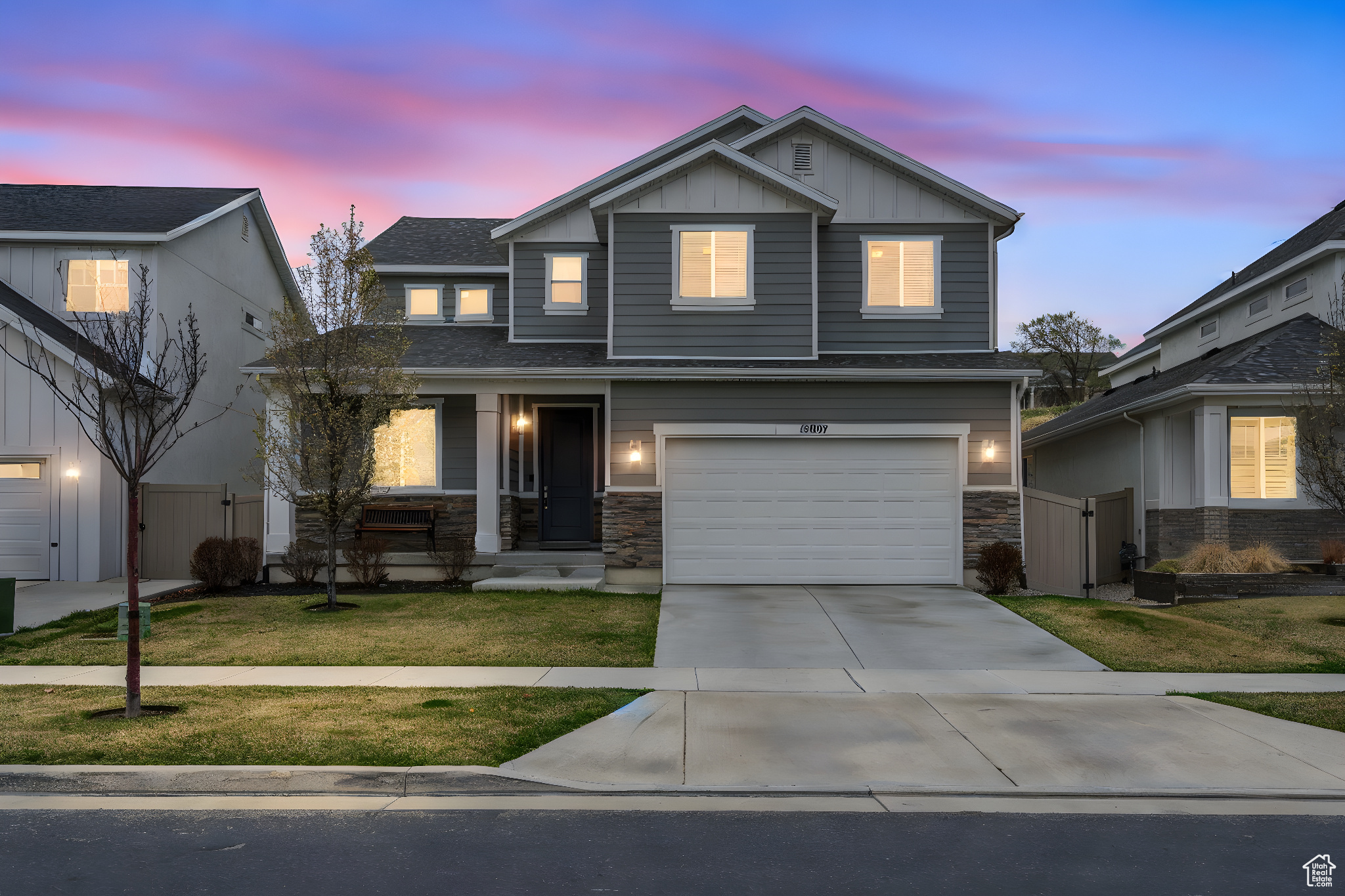 Bluffdale, Utah 84065, United States, 3 Bedrooms Bedrooms, ,3 BathroomsBathrooms,Residential,Active,99611