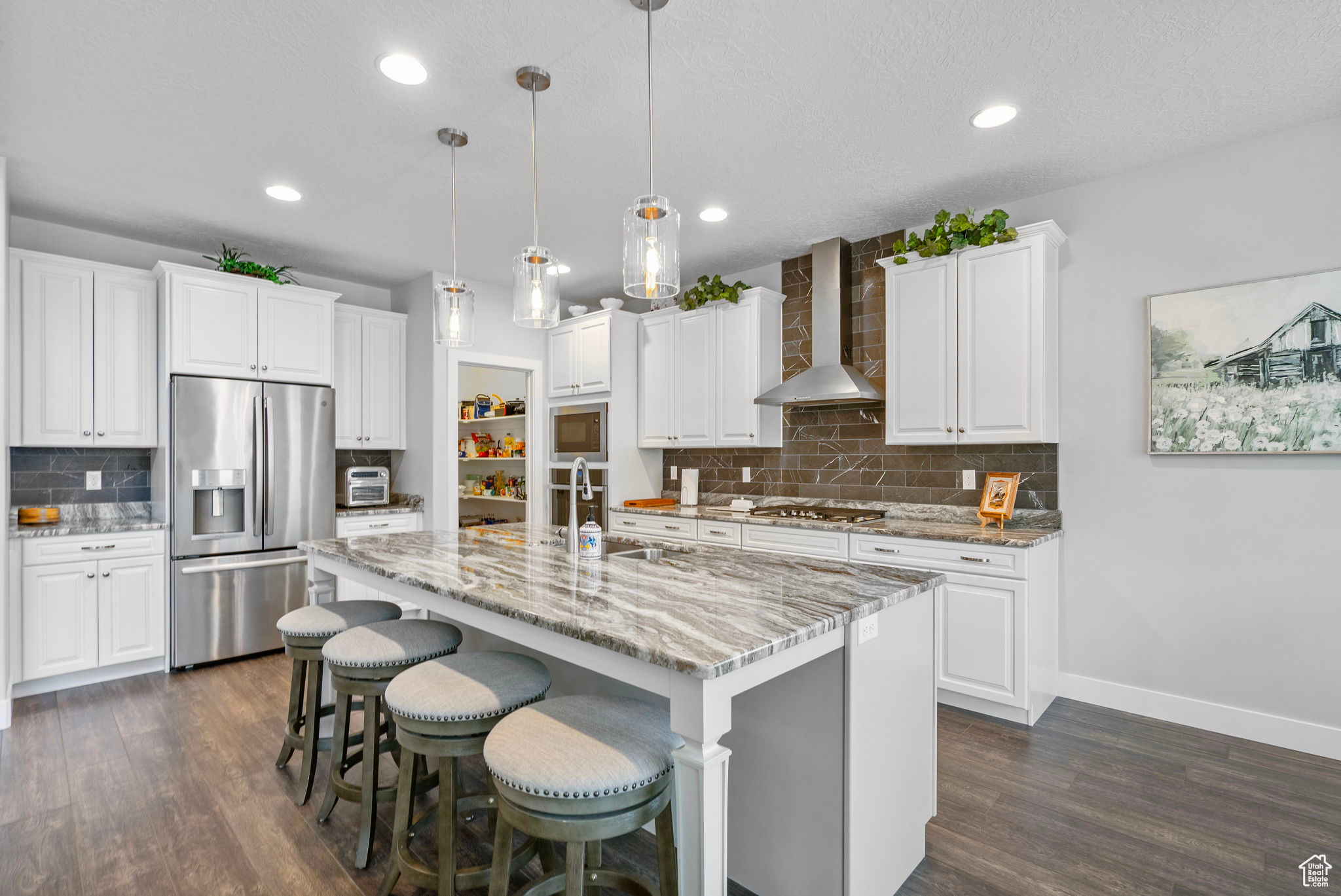 Bluffdale, Utah 84065, United States, 3 Bedrooms Bedrooms, ,3 BathroomsBathrooms,Residential,Active,99611