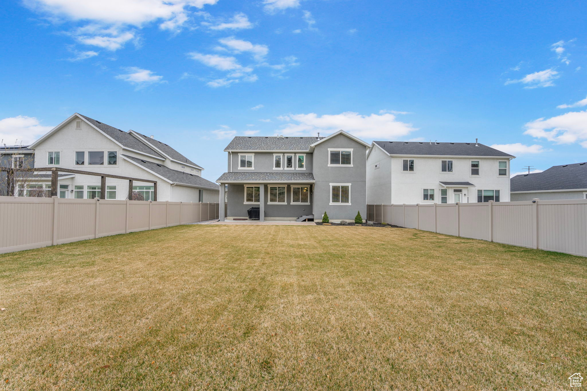 Bluffdale, Utah 84065, United States, 3 Bedrooms Bedrooms, ,3 BathroomsBathrooms,Residential,Active,99611