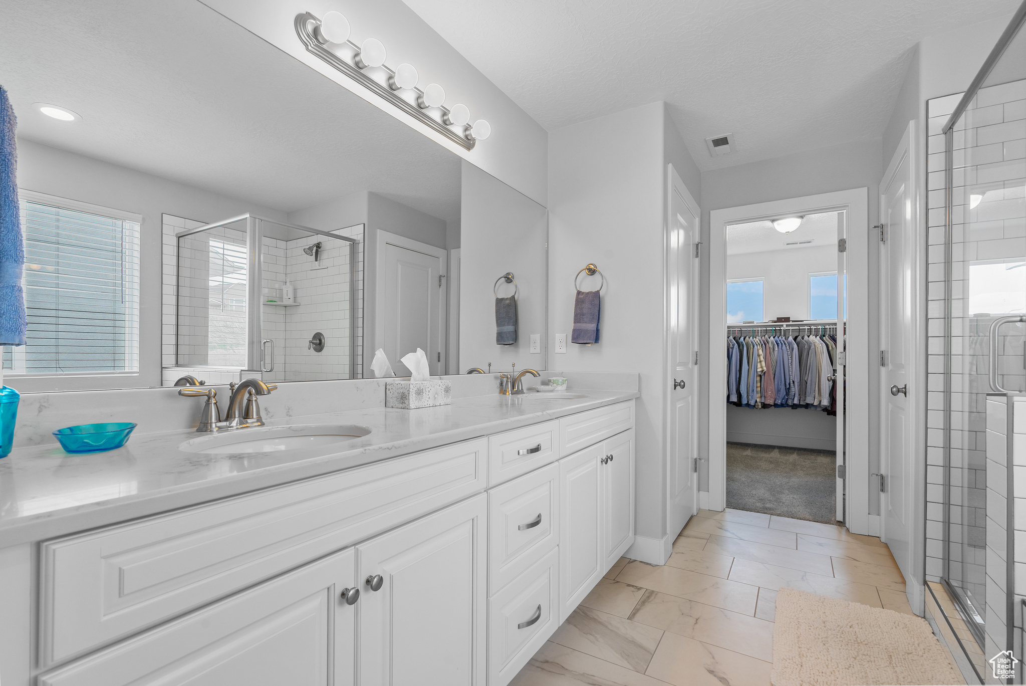 Bluffdale, Utah 84065, United States, 3 Bedrooms Bedrooms, ,3 BathroomsBathrooms,Residential,Active,99611