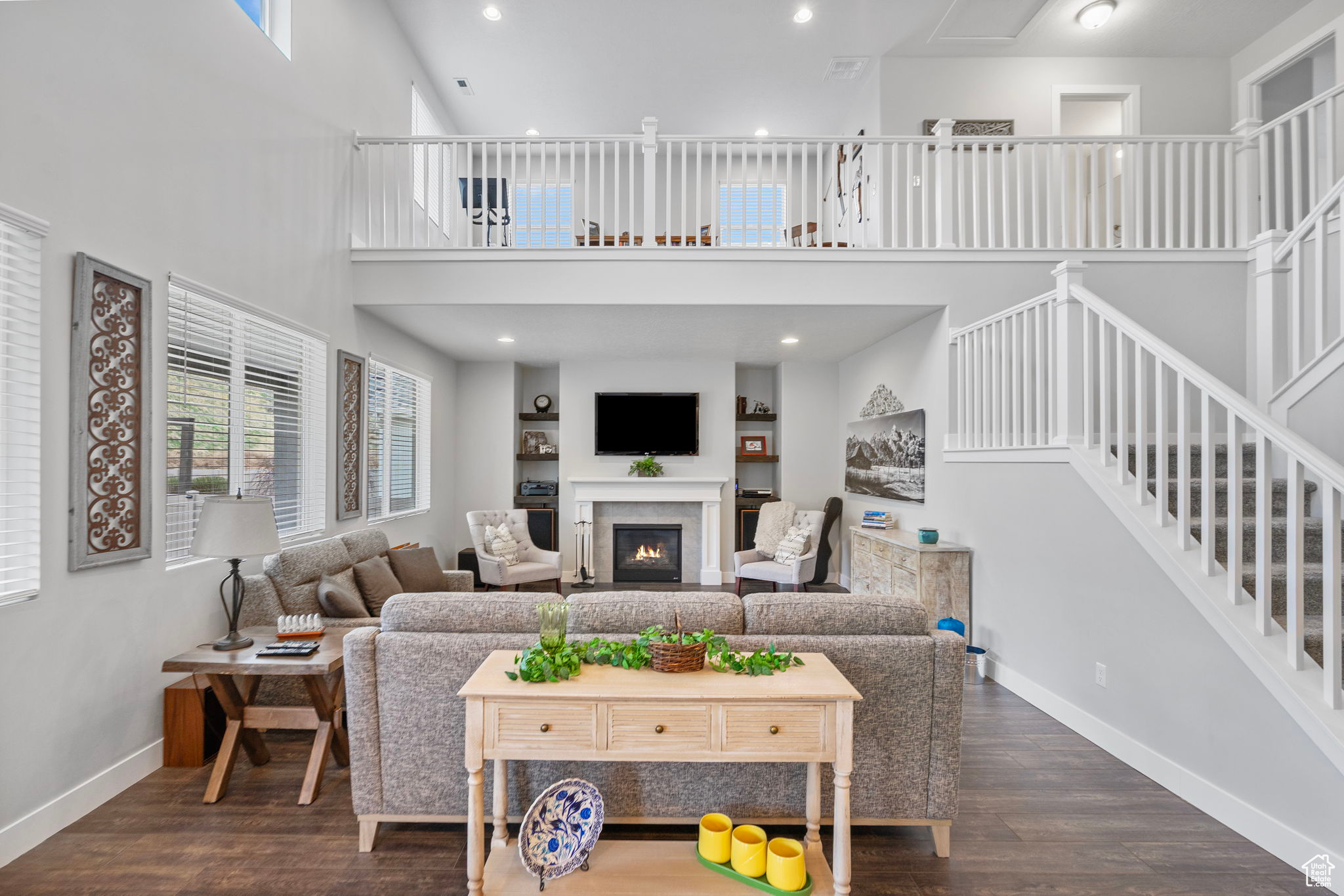 Bluffdale, Utah 84065, United States, 3 Bedrooms Bedrooms, ,3 BathroomsBathrooms,Residential,Active,99611