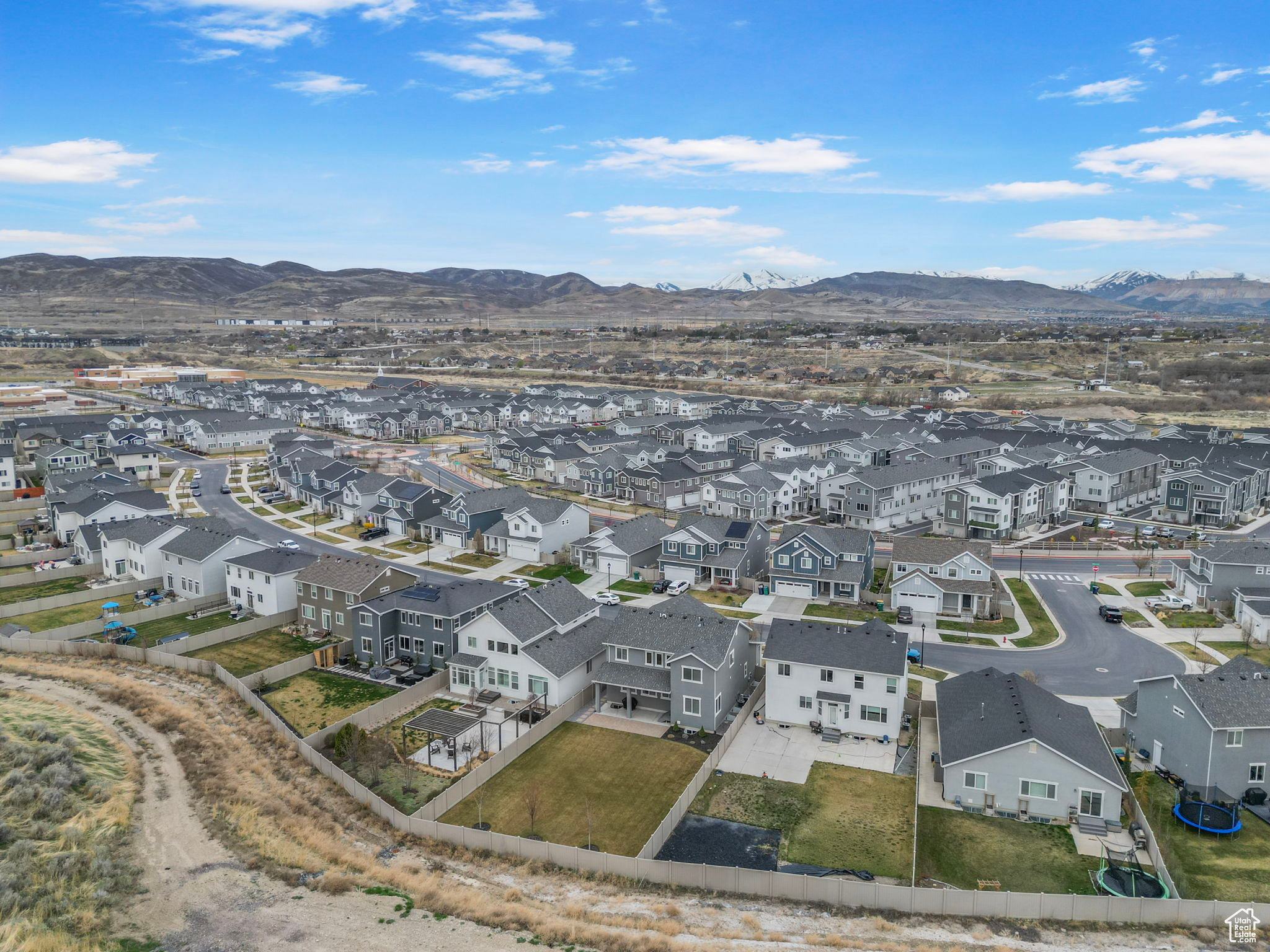 Bluffdale, Utah 84065, United States, 3 Bedrooms Bedrooms, ,3 BathroomsBathrooms,Residential,Active,99611