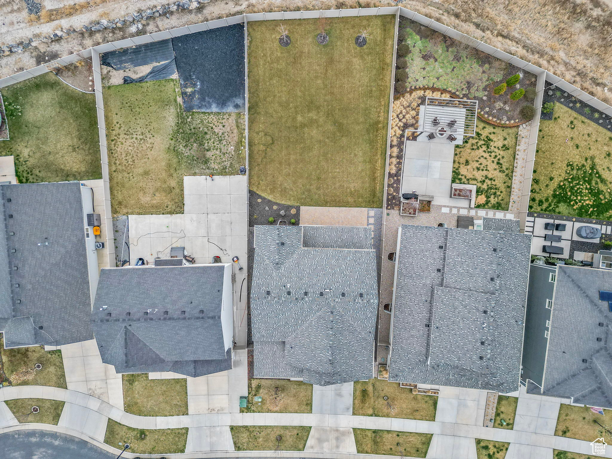 Bluffdale, Utah 84065, United States, 3 Bedrooms Bedrooms, ,3 BathroomsBathrooms,Residential,Active,99611