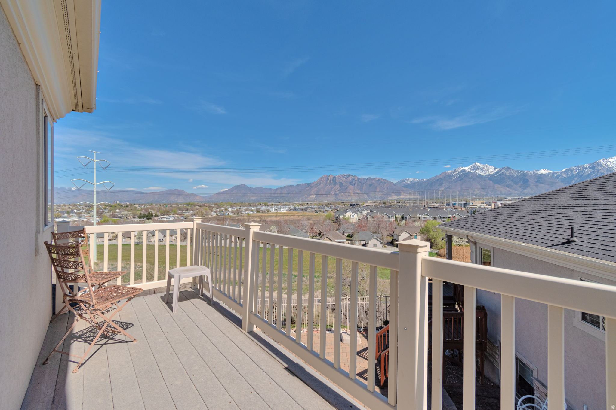 SPRING HOLLOW - Residential