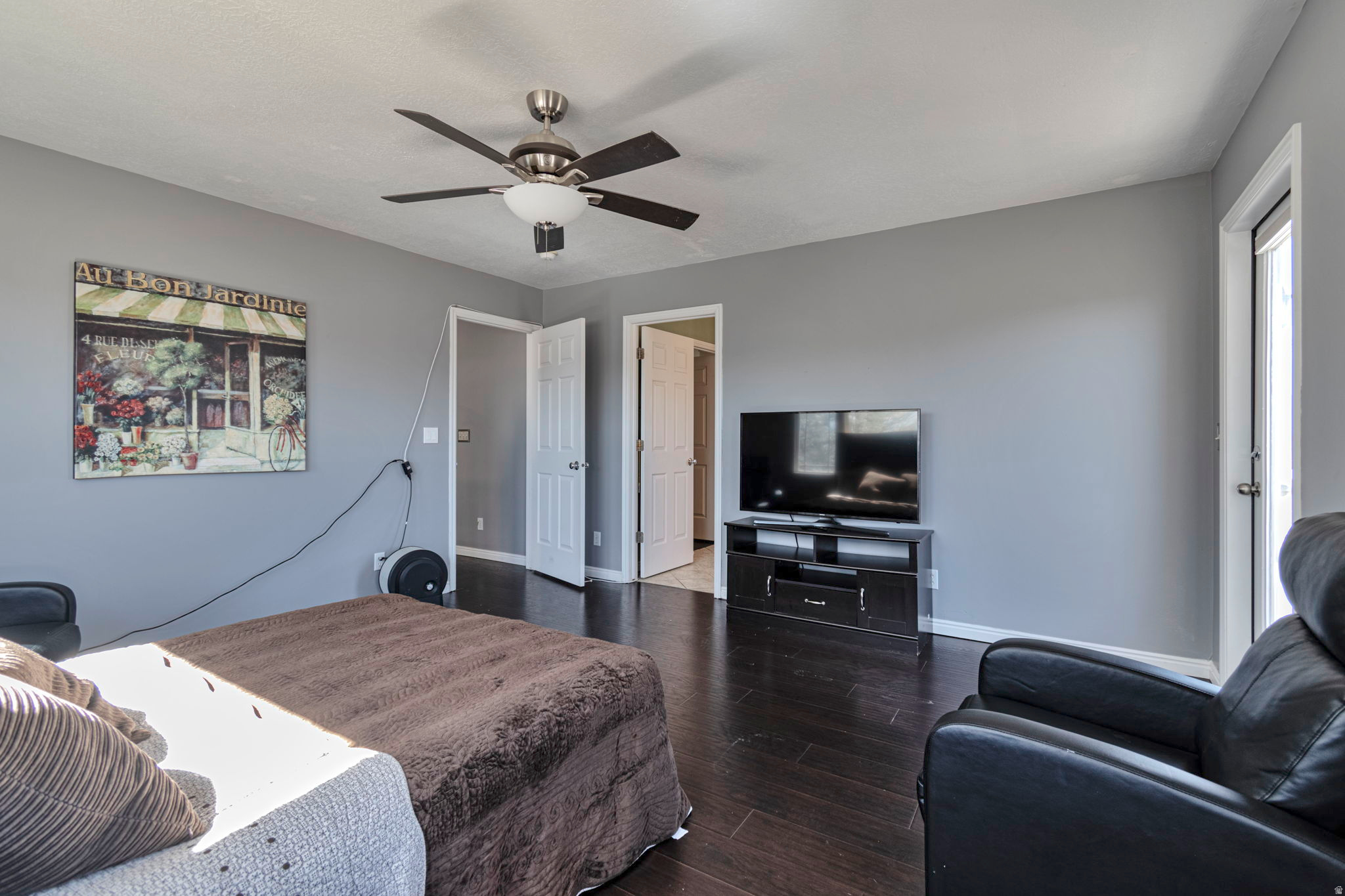 SPRING HOLLOW - Residential