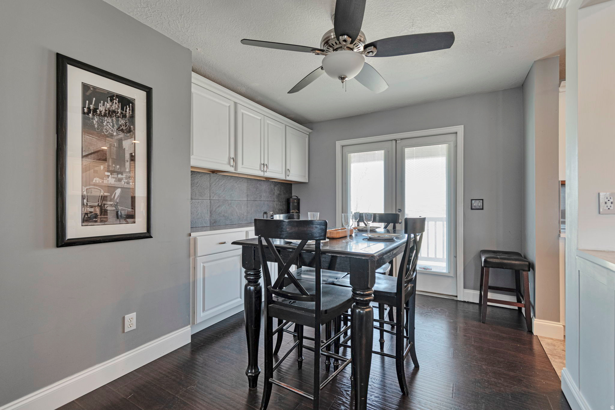 SPRING HOLLOW - Residential