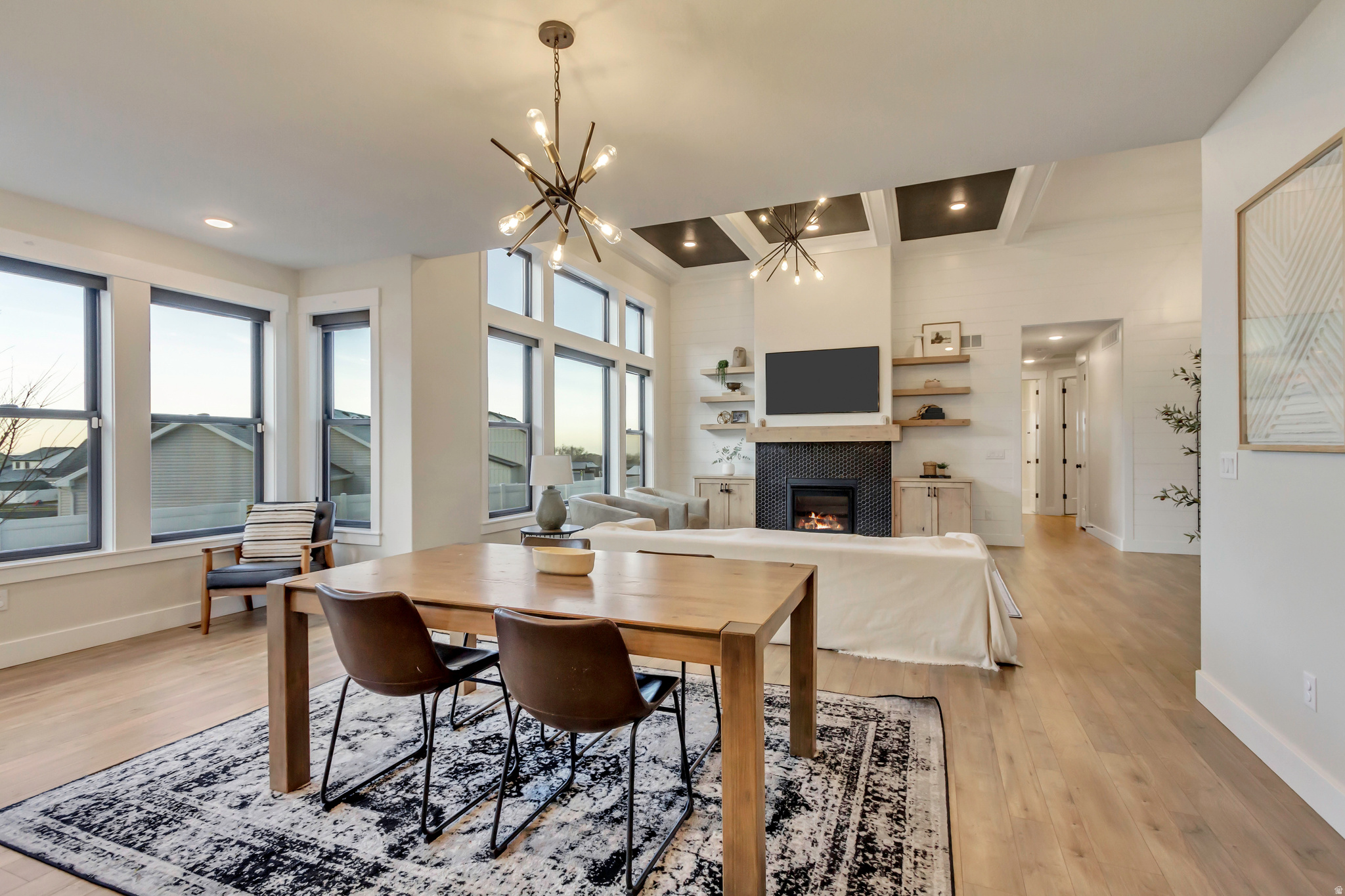 NORTHWOOD HILLS - Residential