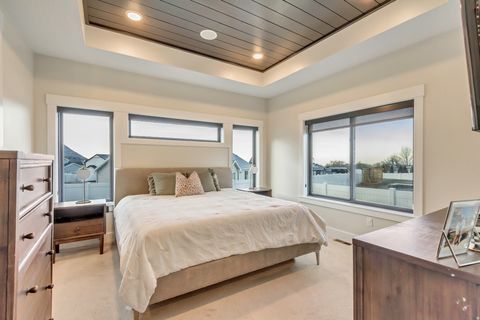 Tiny photo for 1121 E 2600 N, North Ogden, UT 84414 (MLS # 2128565)