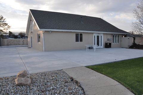 Tiny photo for 4073 W 11770 S, South Jordan, UT 84009 (MLS # 2135692)