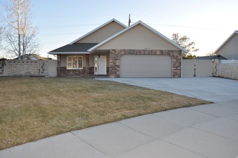 Photo of 4073 W 11770 S, South Jordan, UT 84009 (MLS # 2135692)
