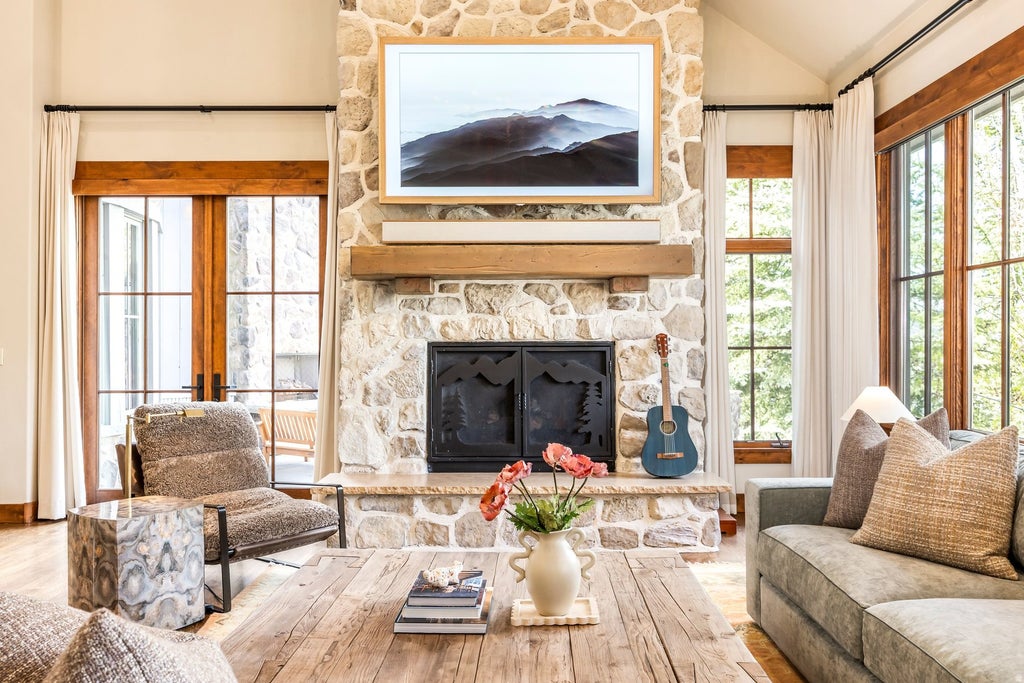 Photo of 8676 RANCH CLUB CT, Park City, UT 84098 (MLS # 2163263)