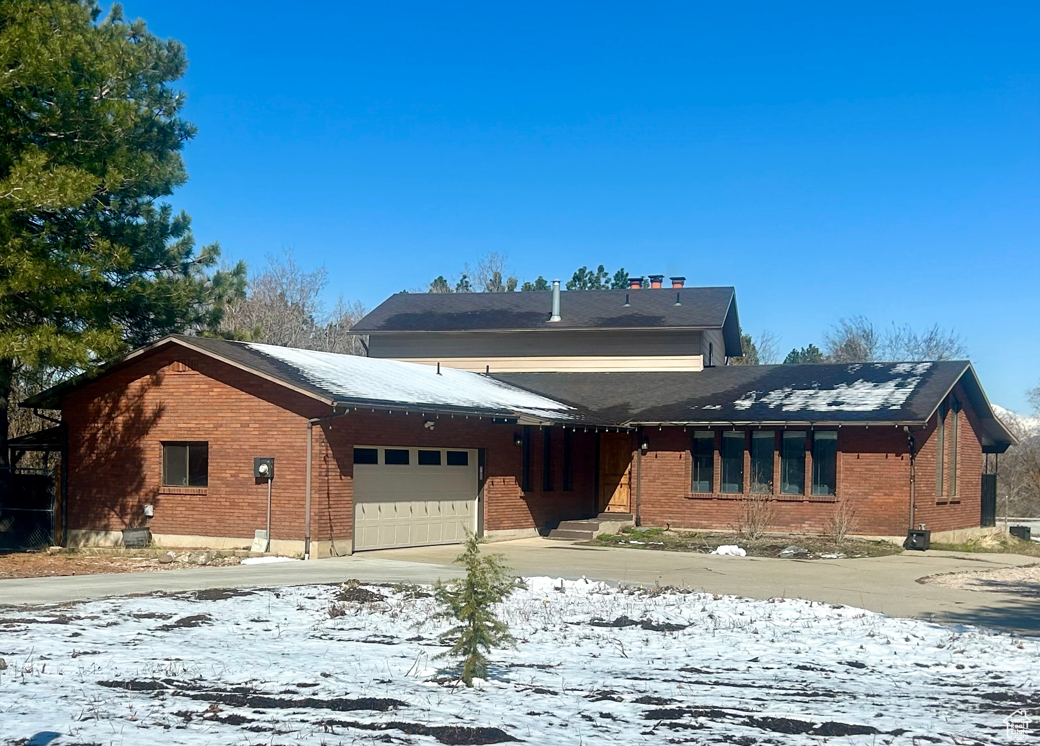2779 E Summerwood Dr, Layton, Utah image 1