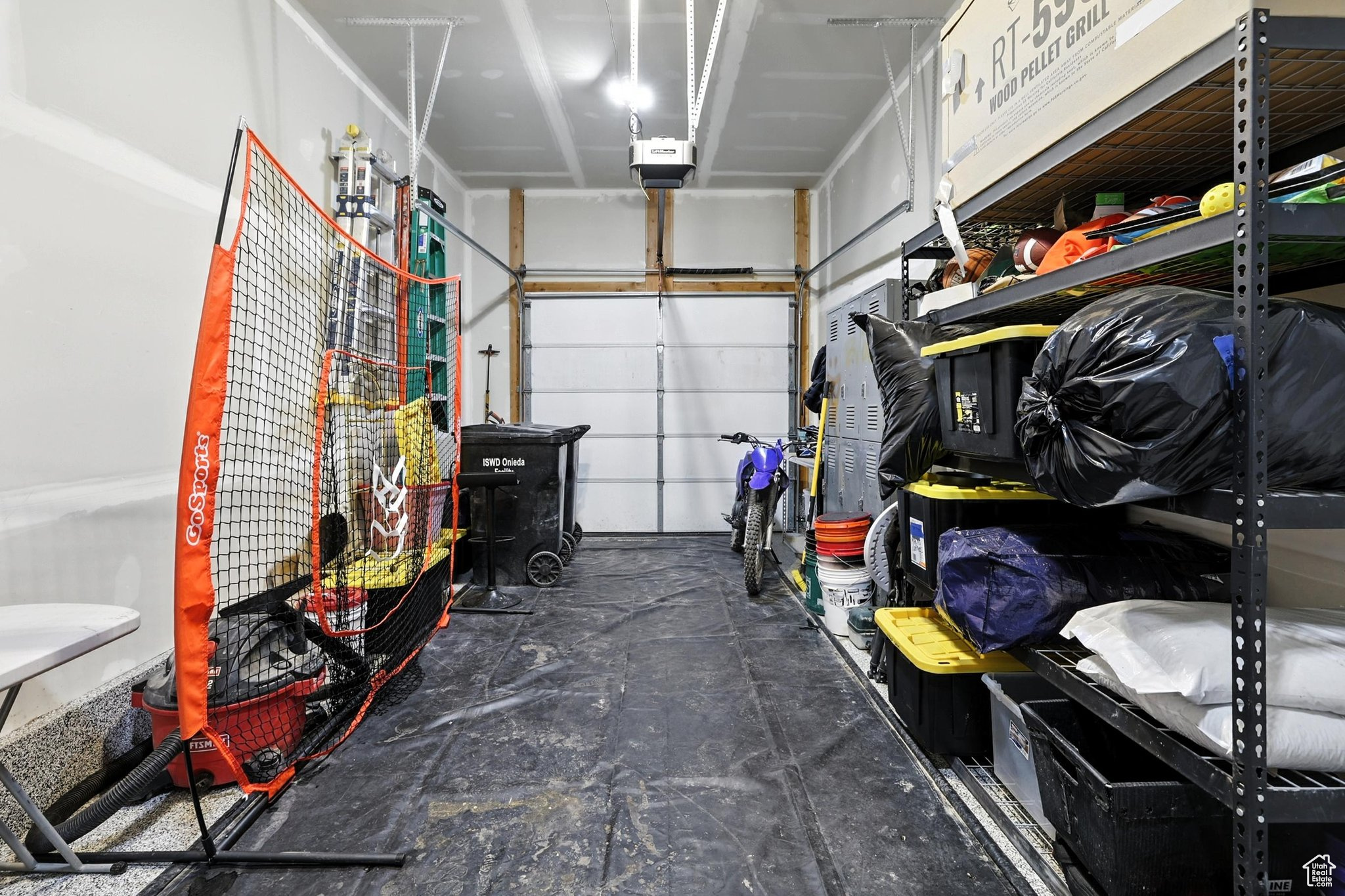 COUNTRY ESTATES SUBDIVISION - Residential