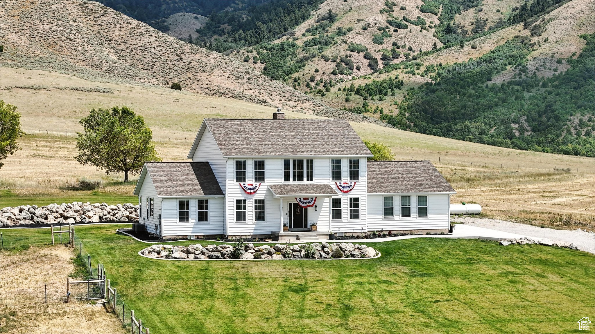 COUNTRY ESTATES SUBDIVISION - Residential