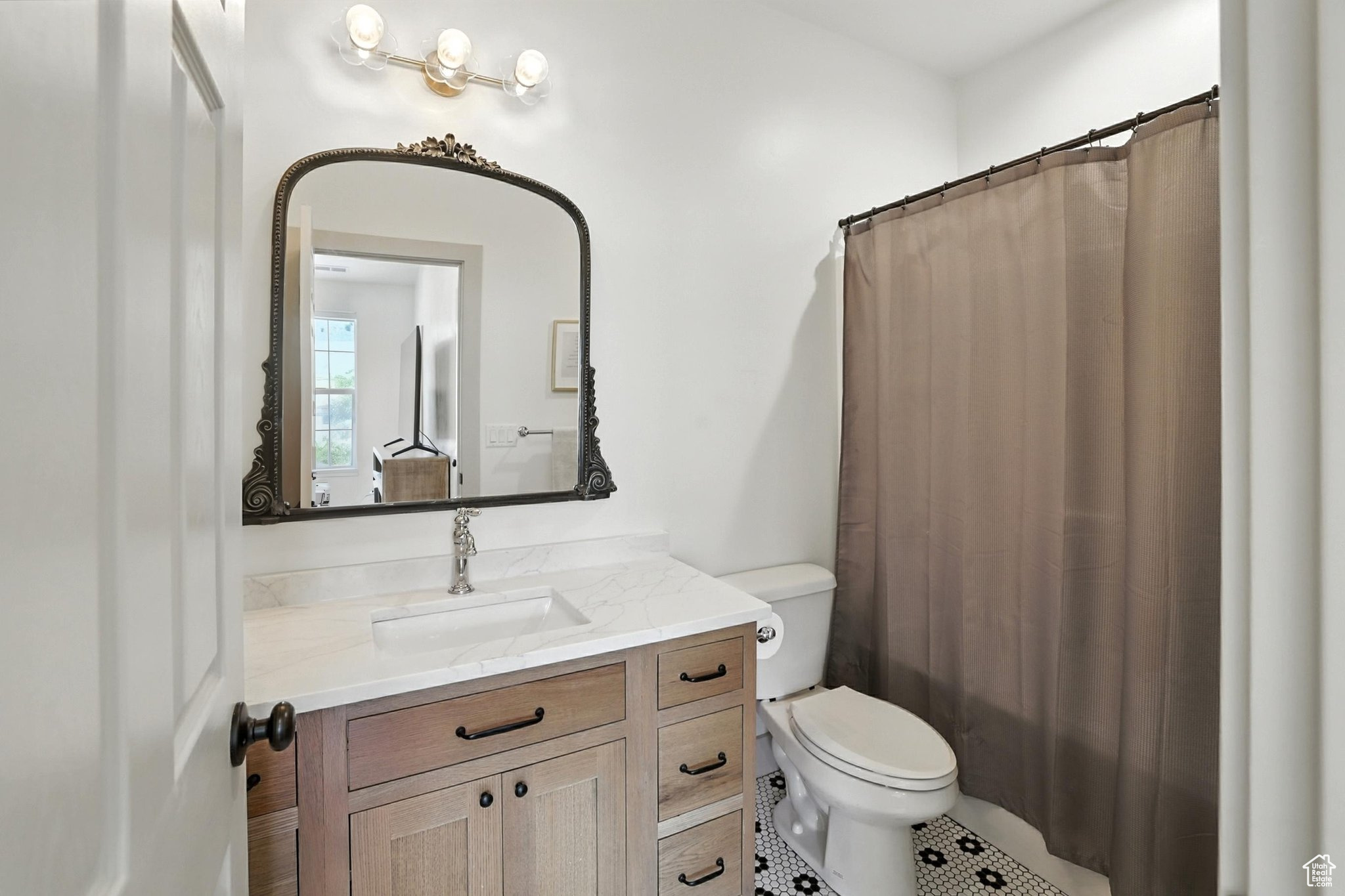 COUNTRY ESTATES SUBDIVISION - Residential