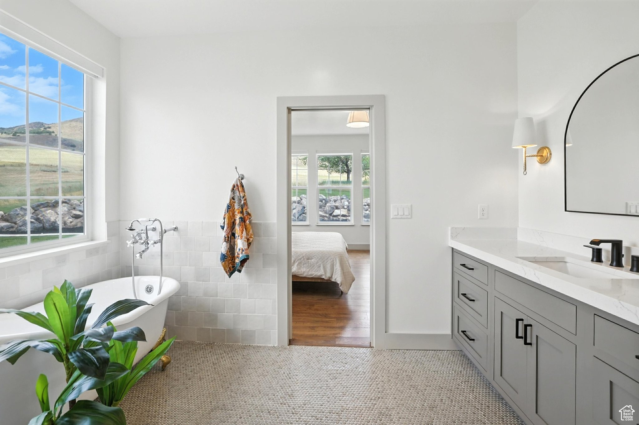 COUNTRY ESTATES SUBDIVISION - Residential