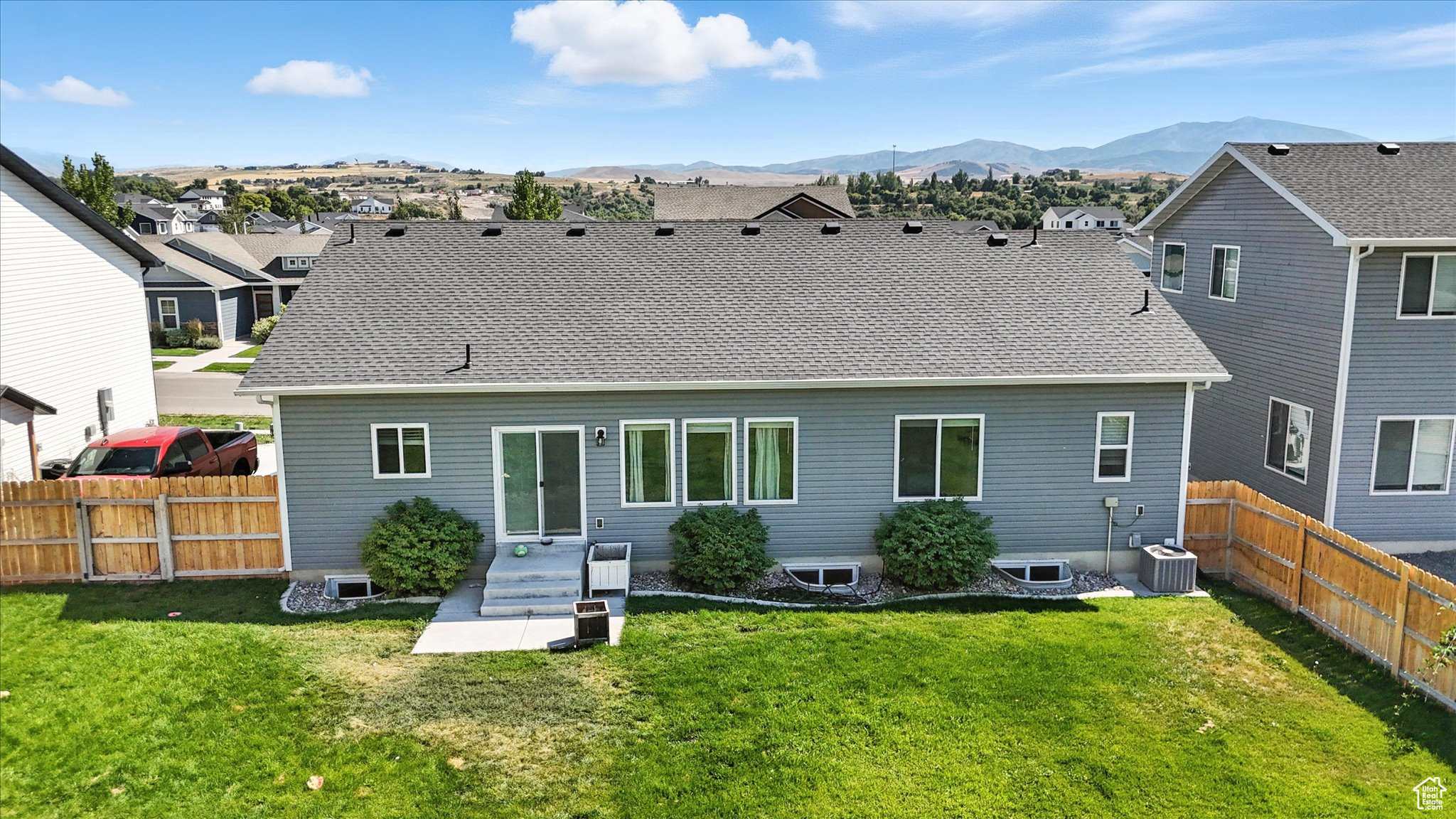 MT STERLING FARMS - Residential