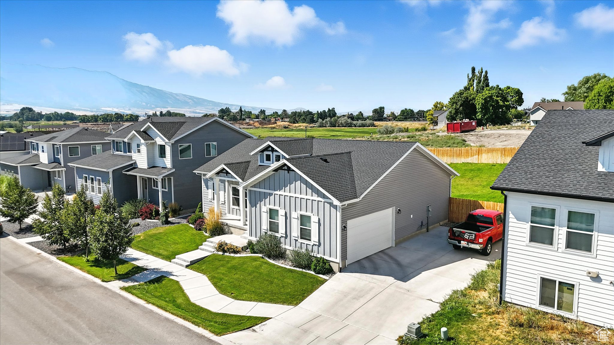 MT STERLING FARMS - Residential