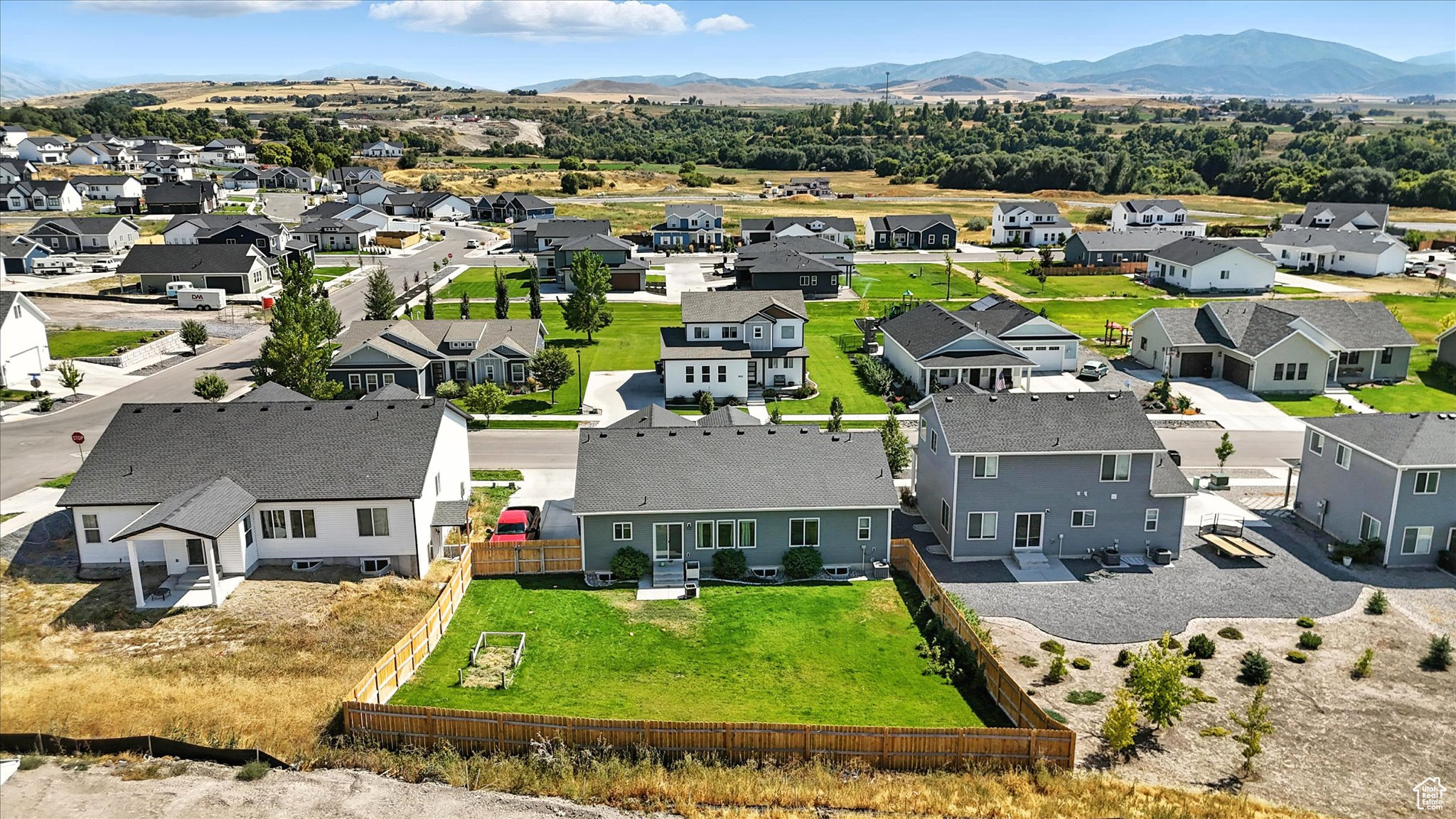 MT STERLING FARMS - Residential