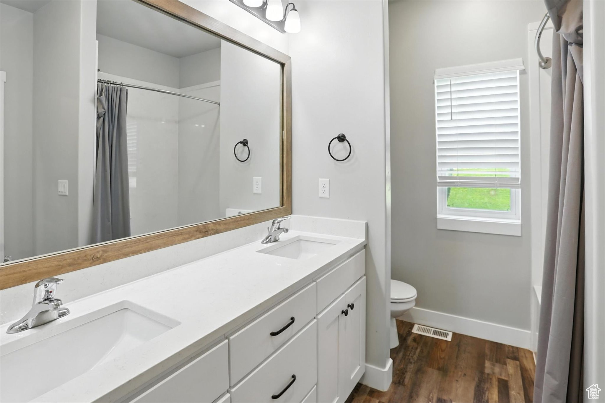 MT STERLING FARMS - Residential