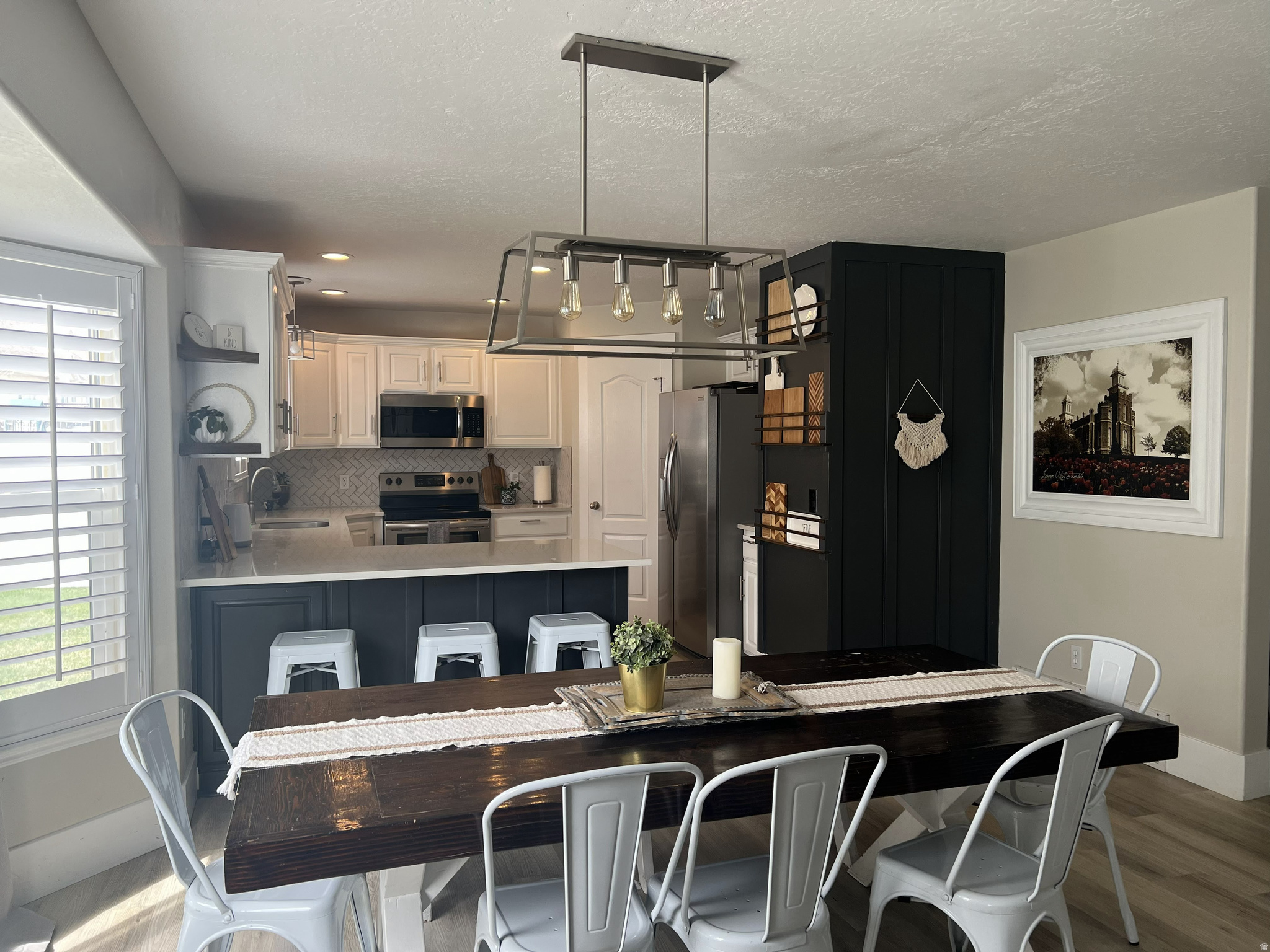 SUNRISE MEADOWS - Residential