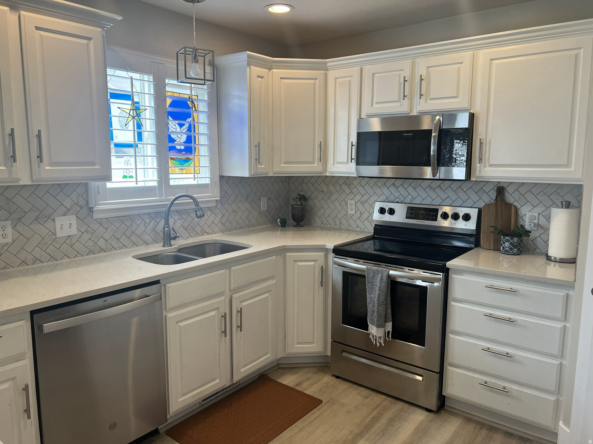 SUNRISE MEADOWS - Residential