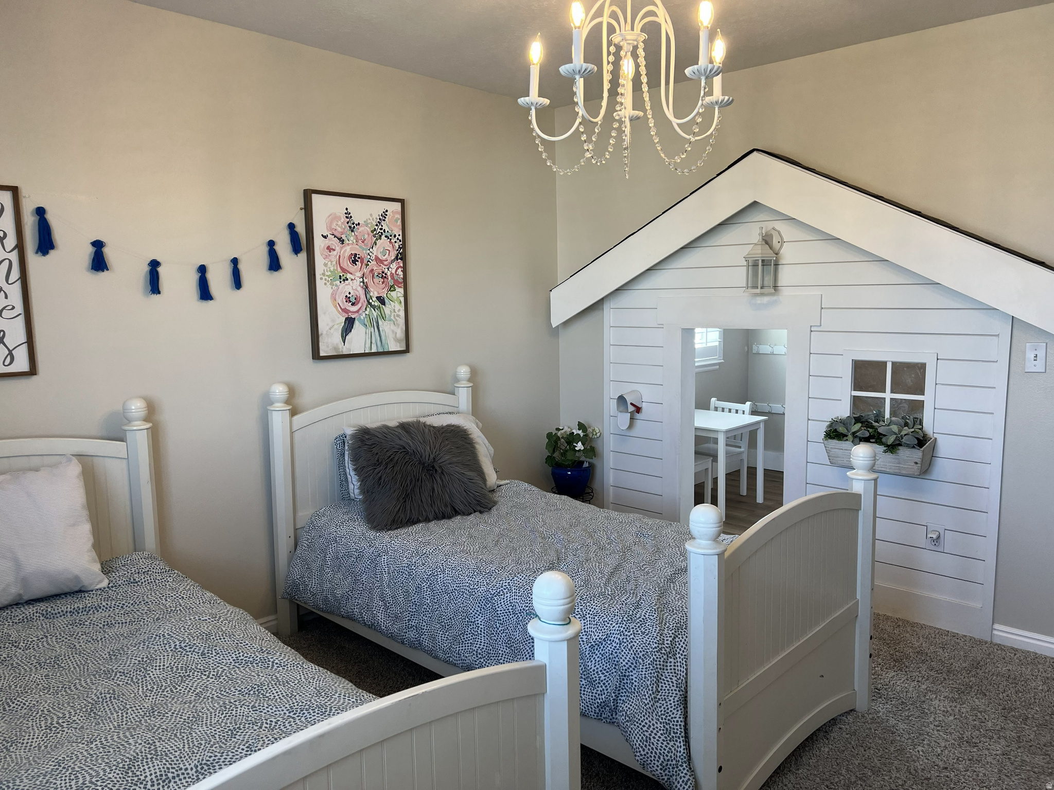 SUNRISE MEADOWS - Residential