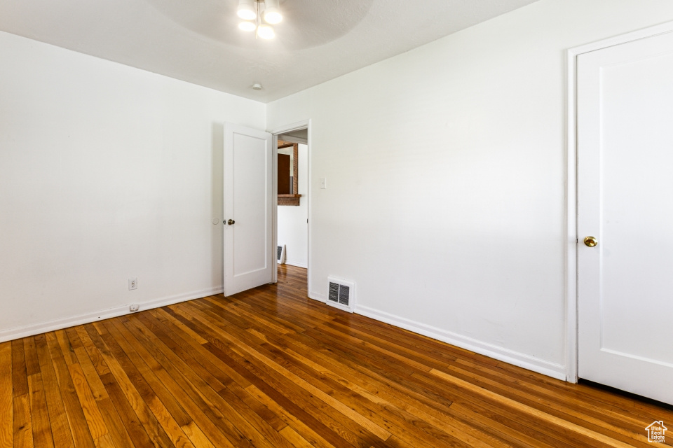 Salt Lake City, Utah 84106, United States, 4 Bedrooms Bedrooms, ,2 BathroomsBathrooms,Residential,Pending,55365