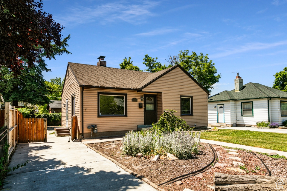 Salt Lake City, Utah 84106, United States, 4 Bedrooms Bedrooms, ,2 BathroomsBathrooms,Residential,Pending,55365