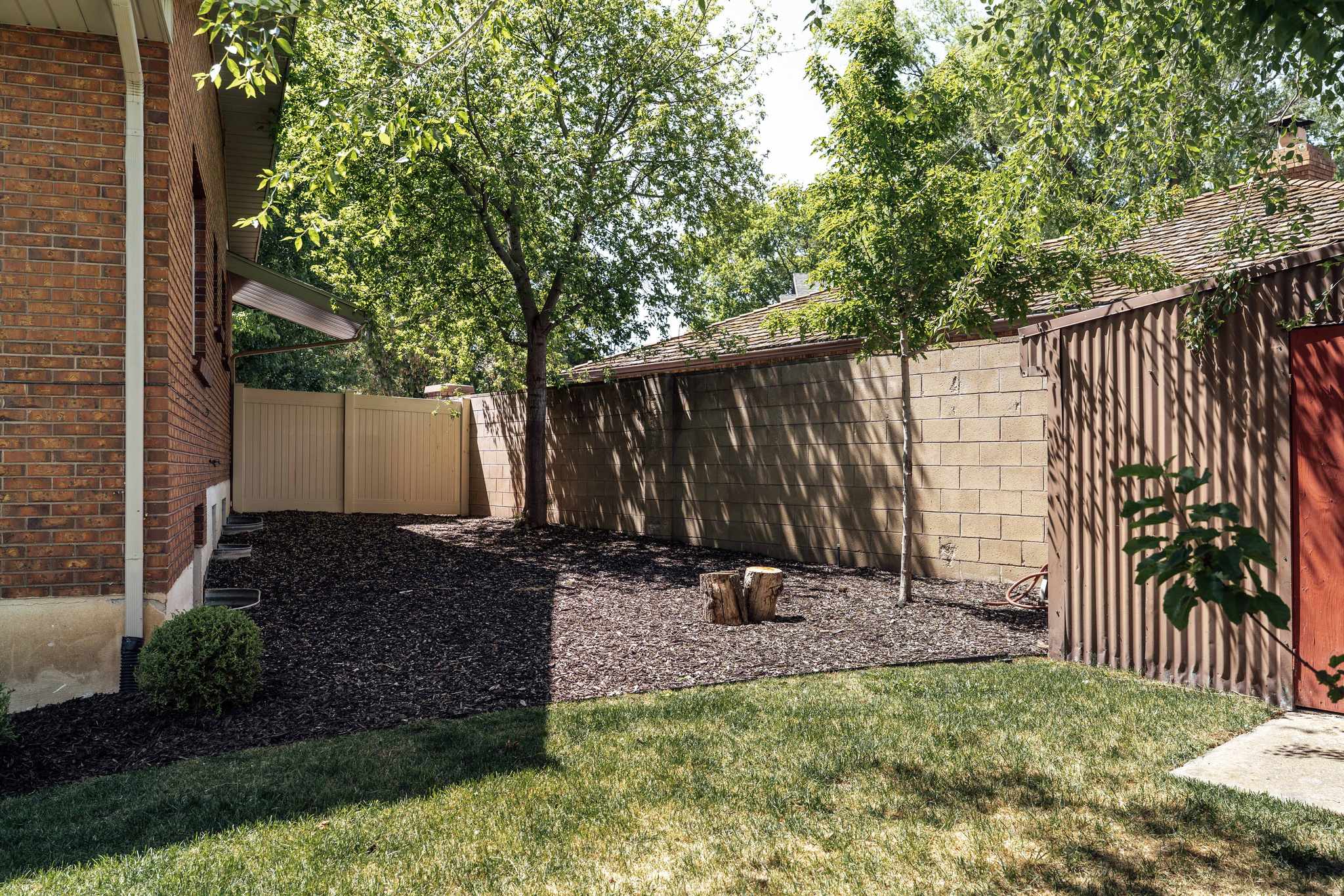 CREEKSIDE - Residential