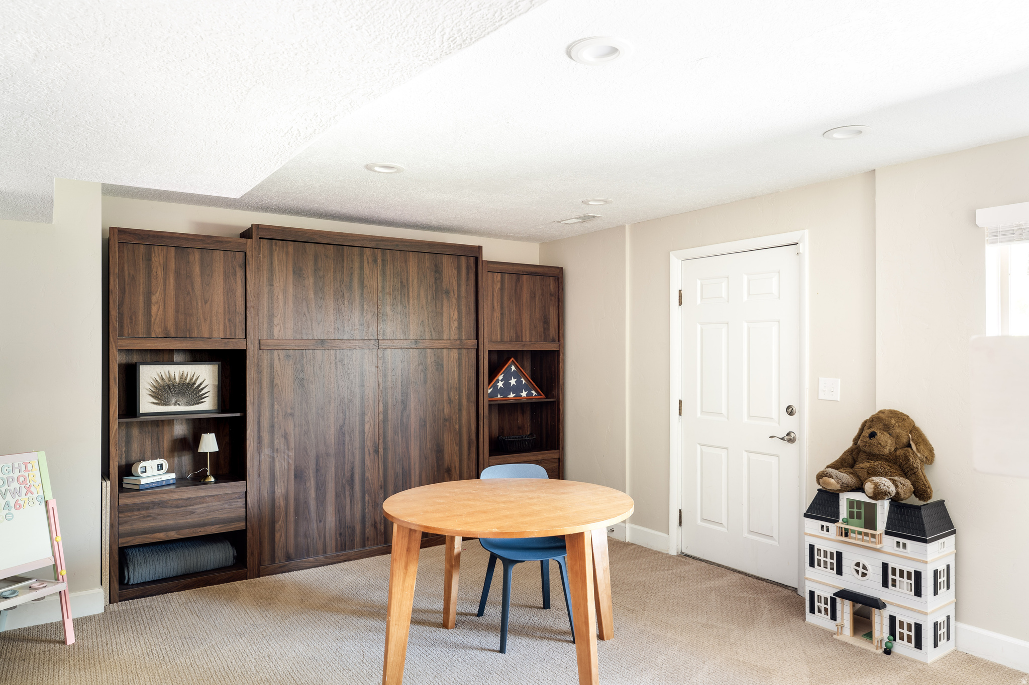 CREEKSIDE - Residential
