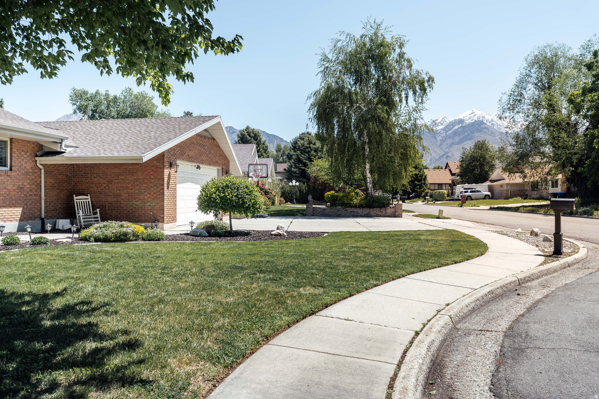 CREEKSIDE - Residential