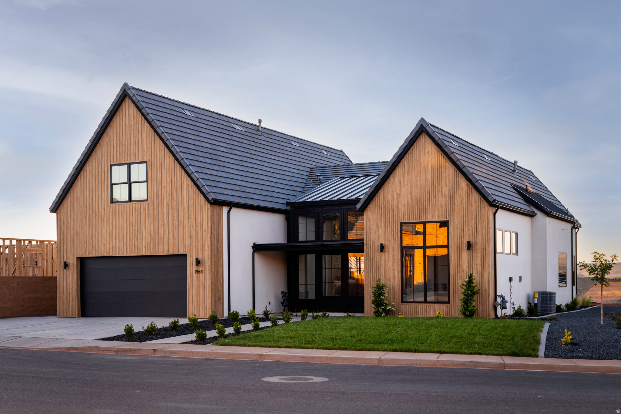 ESTATES AT BURKSPRINGS - Residential