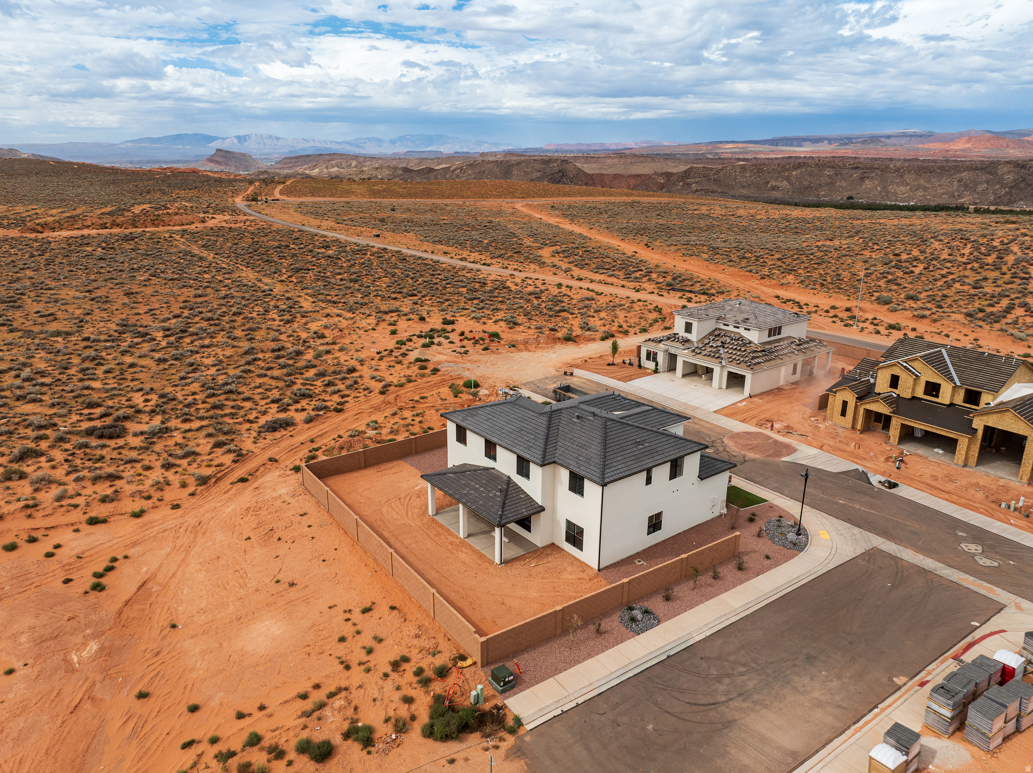 RED SANDS - Residential