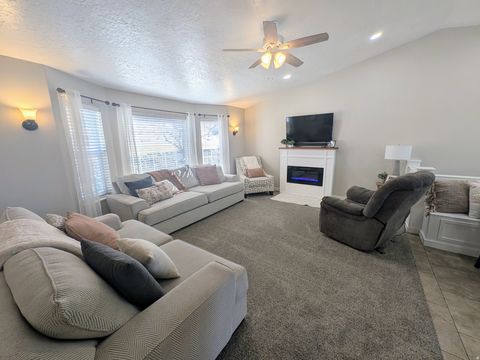 Tiny photo for 117 N 500 E, Richmond, UT 84333 (MLS # 2135460)
