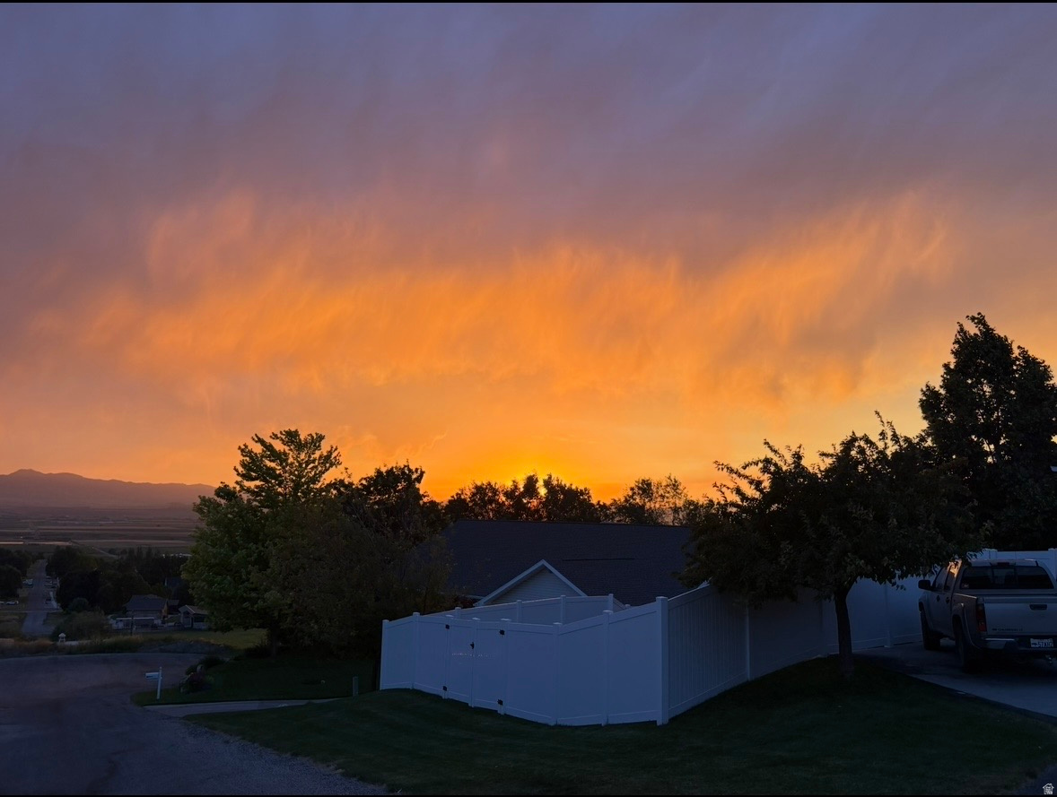 RICHMOND HEIGHTS - Residential