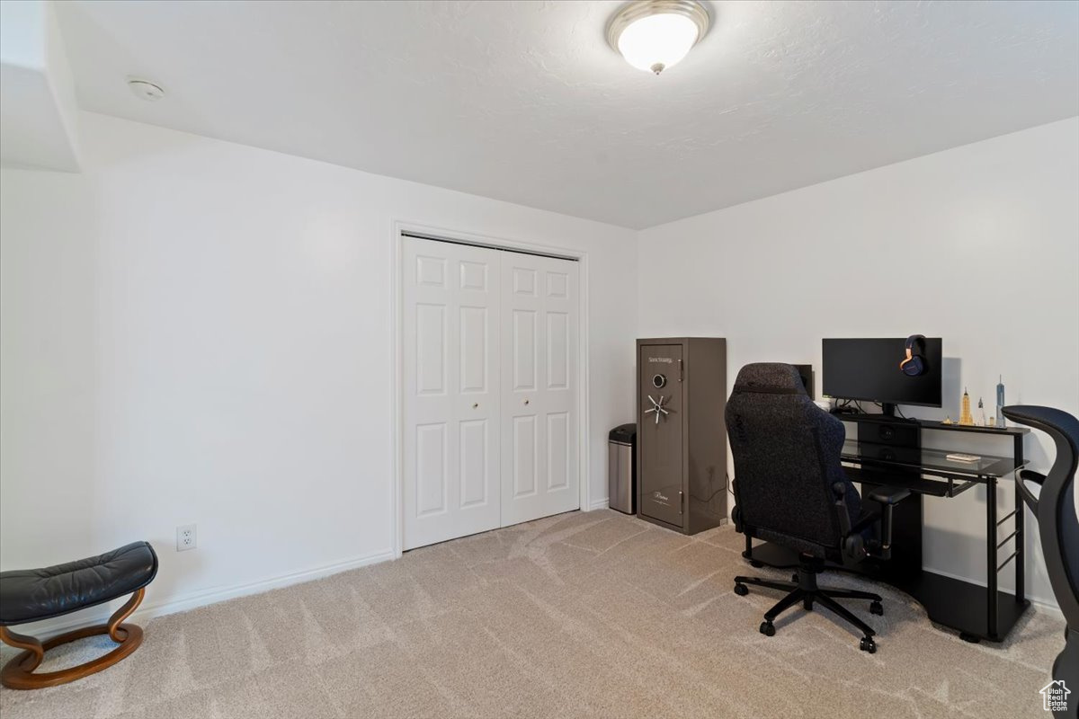 CENTERVILLE COMMONS - Residential