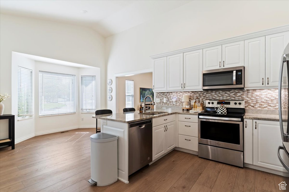 CENTERVILLE COMMONS - Residential
