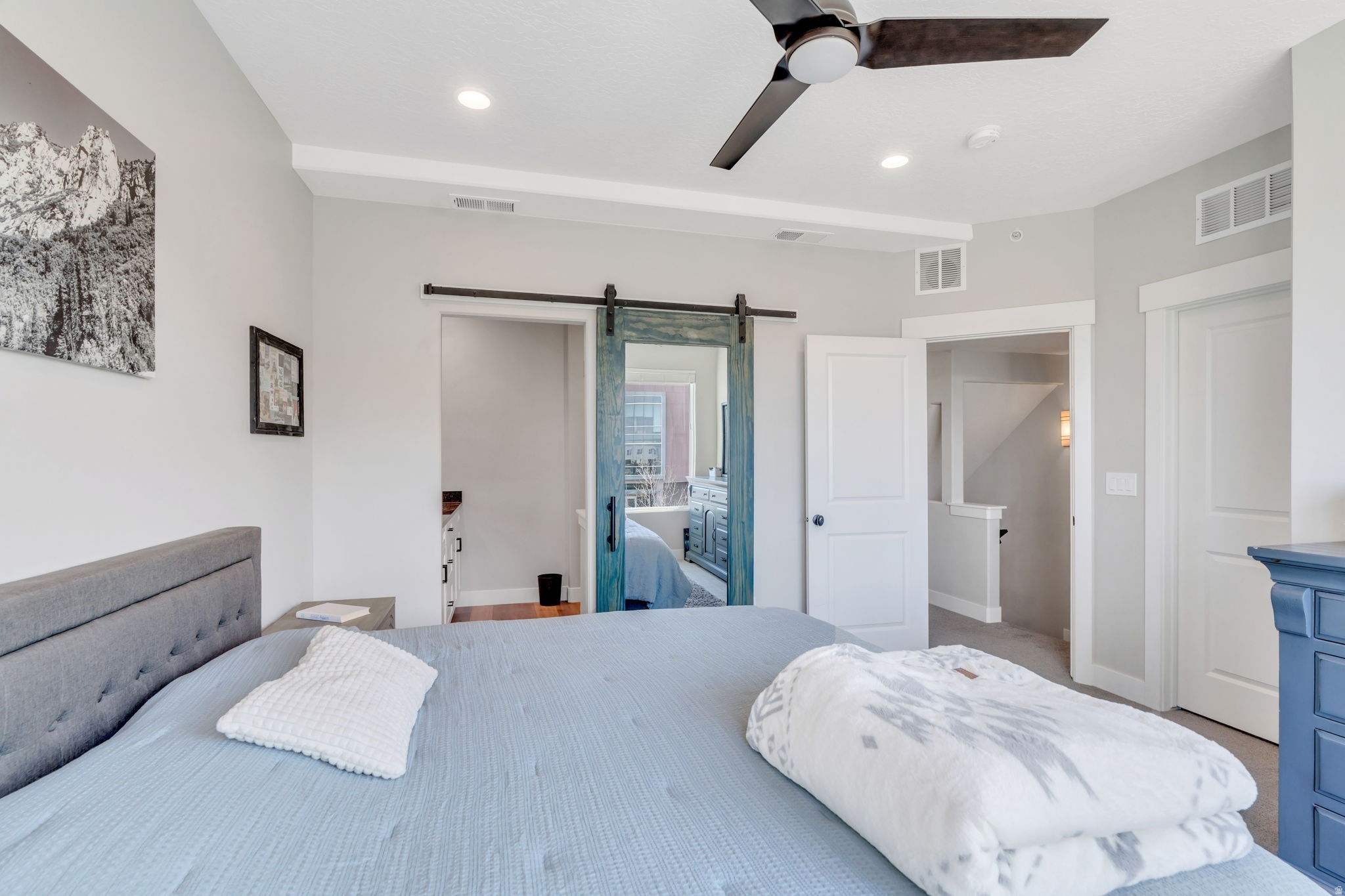 DAYBREAK - Residential