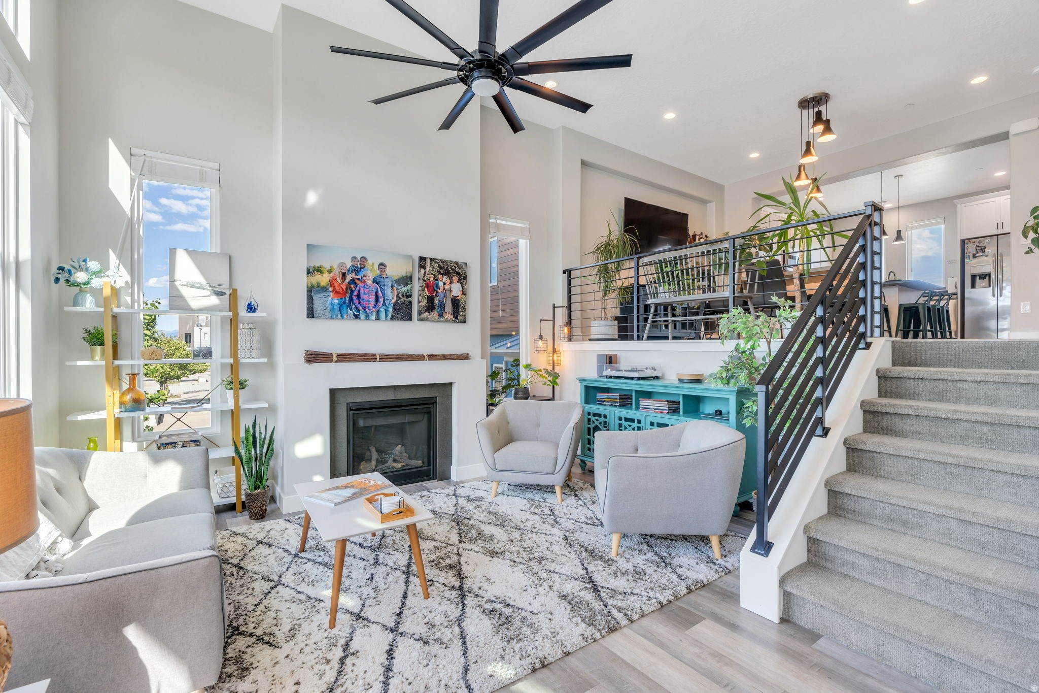 DAYBREAK - Residential