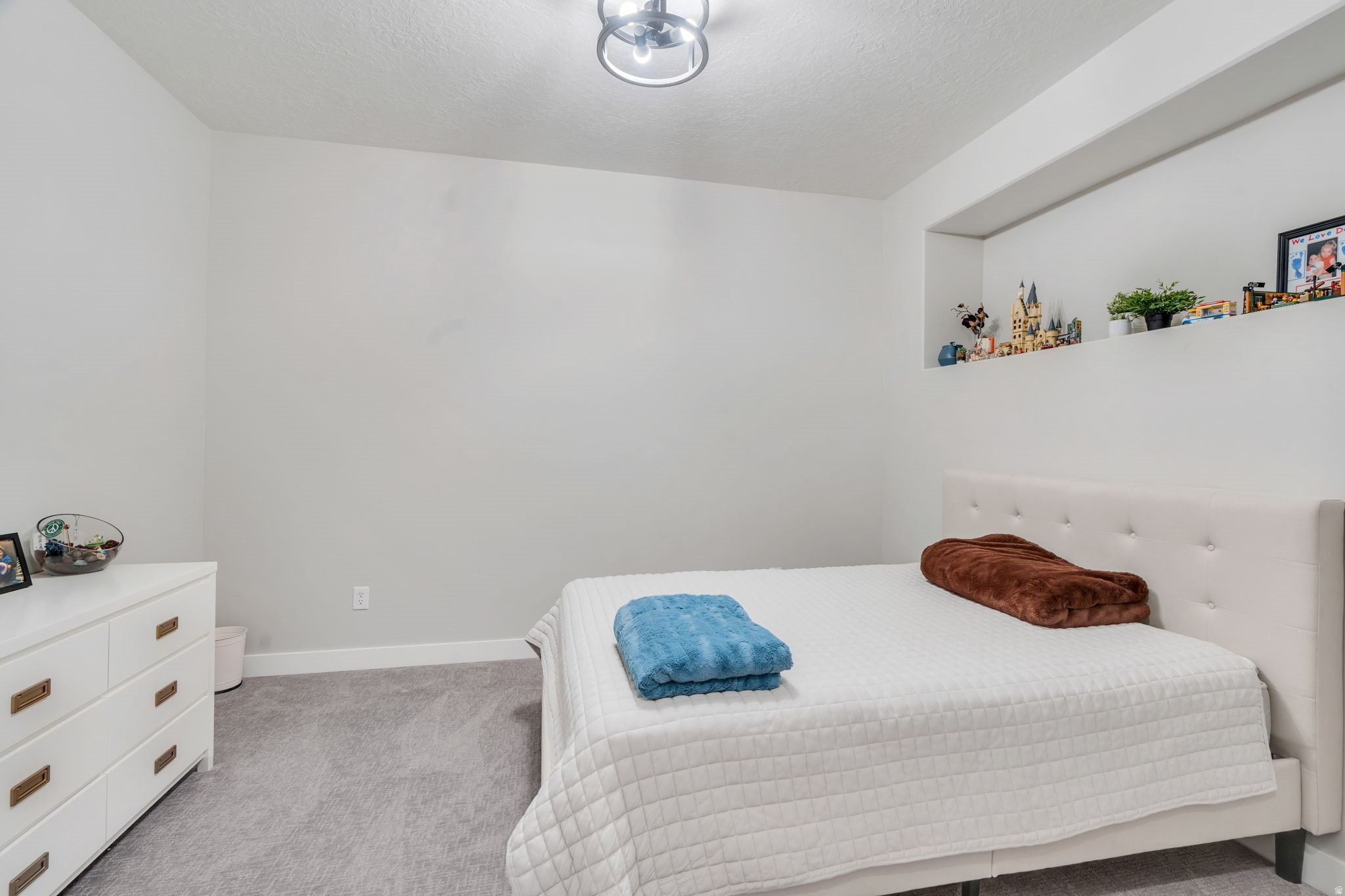 DAYBREAK - Residential