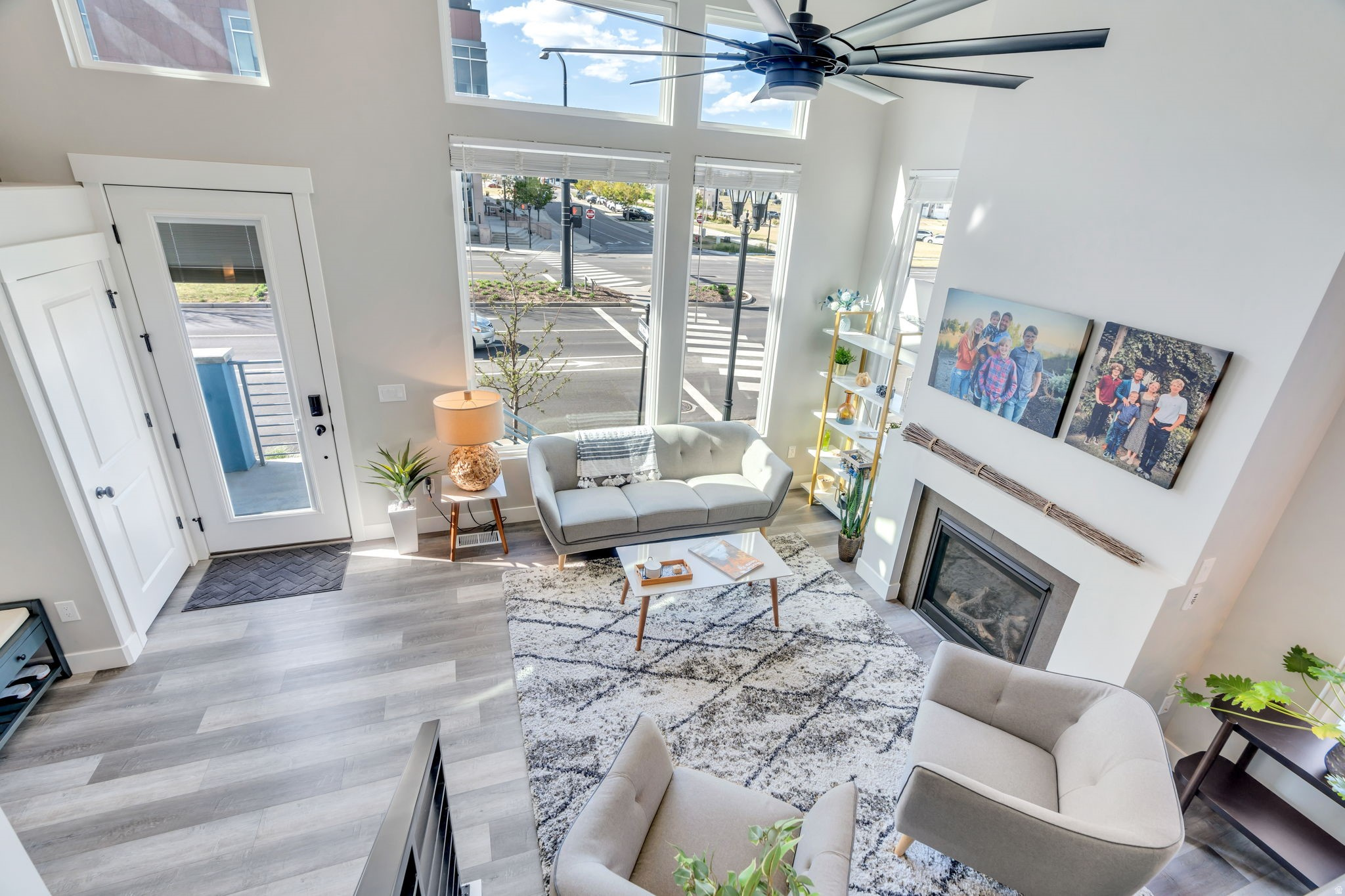 DAYBREAK - Residential