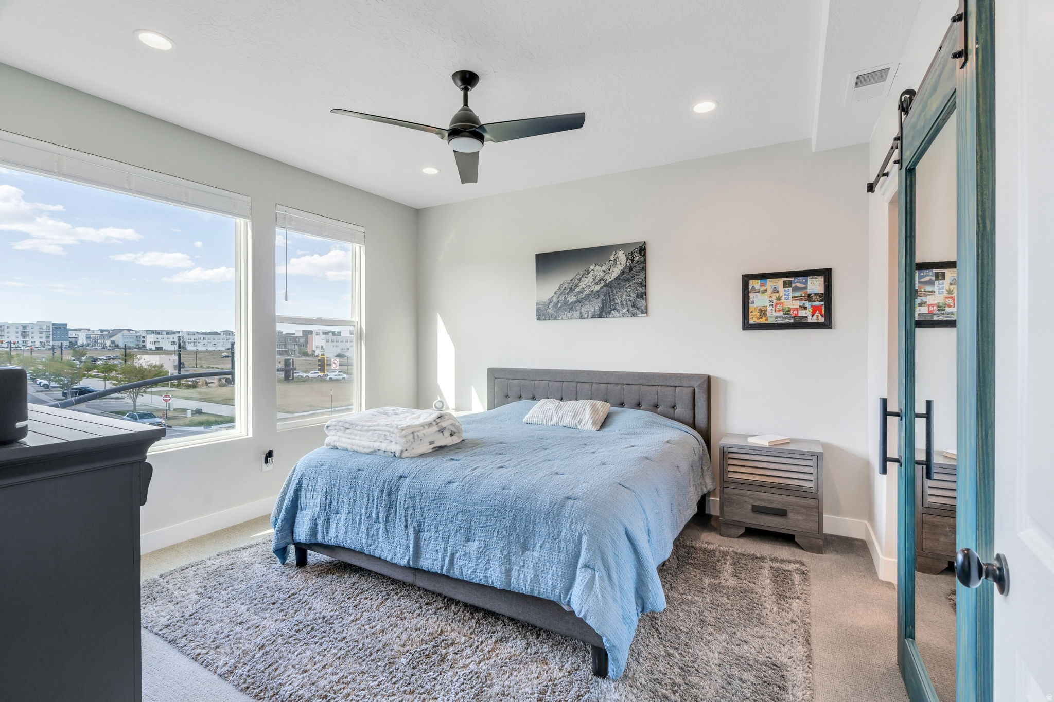 DAYBREAK - Residential