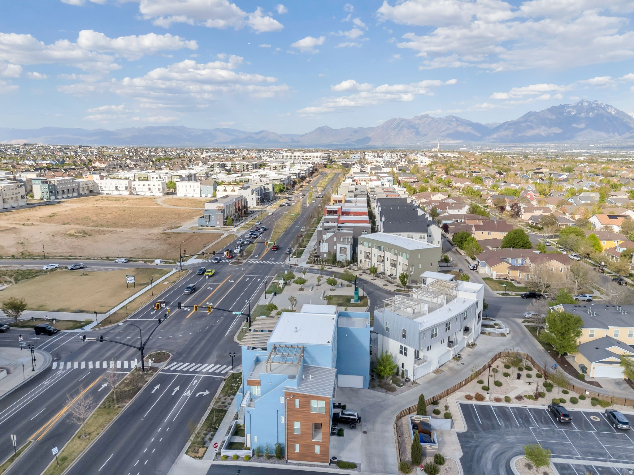 DAYBREAK - Residential