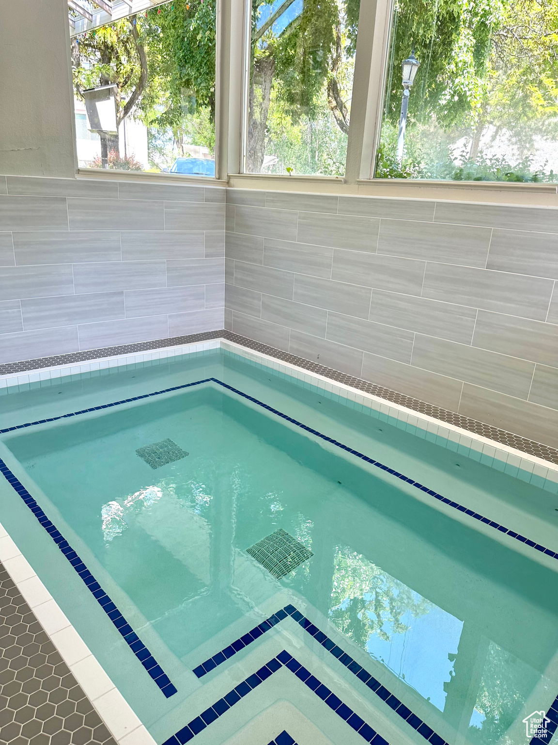 HILL CREEK - Residential