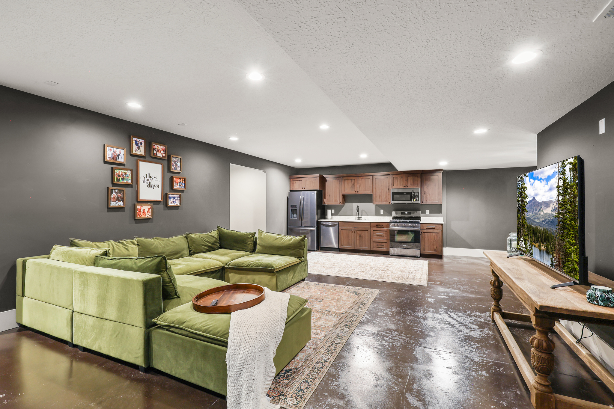 SEGO LILY HILL PRUD - Residential