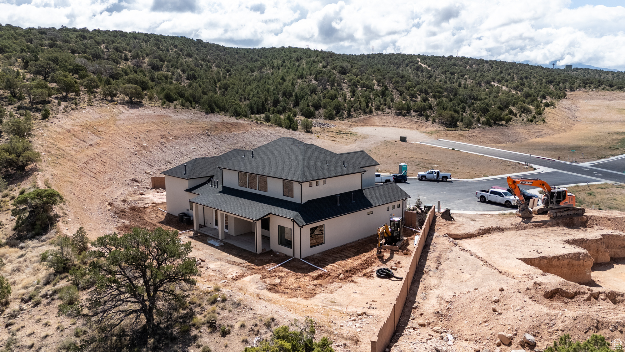 OLD SORREL RANCH - Residential